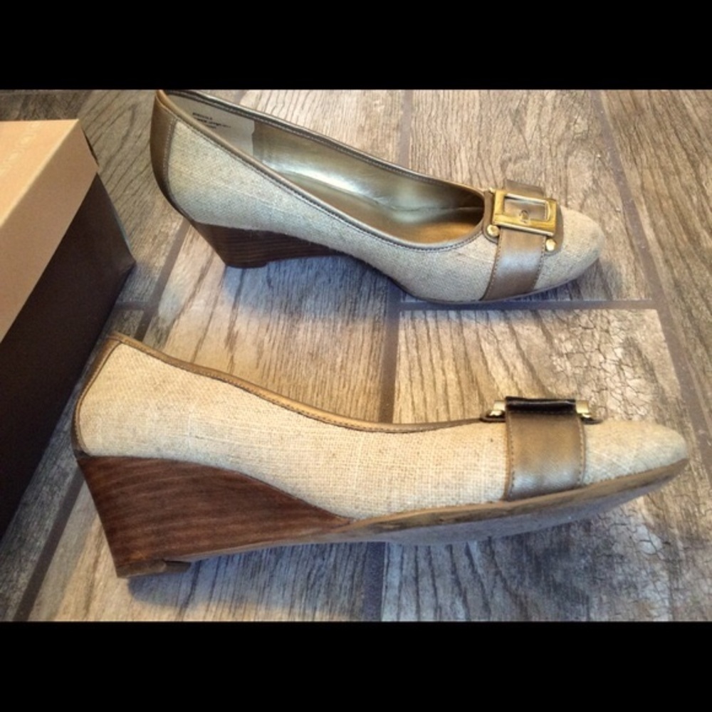 Women’s Bandolino wedges